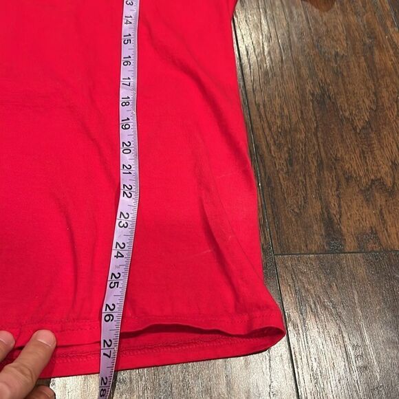 Disney Parks Epcot Flags Around The Showcase Shirt Adult size M in red GUC - Picture 5 of 7